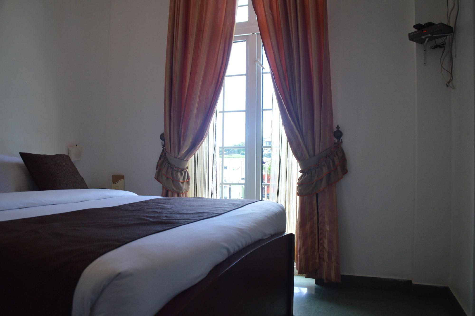 Hotel Royal Hills Nuwara Eliya Extérieur photo