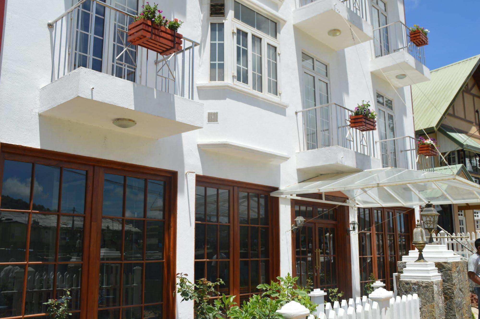 Hotel Royal Hills Nuwara Eliya Extérieur photo