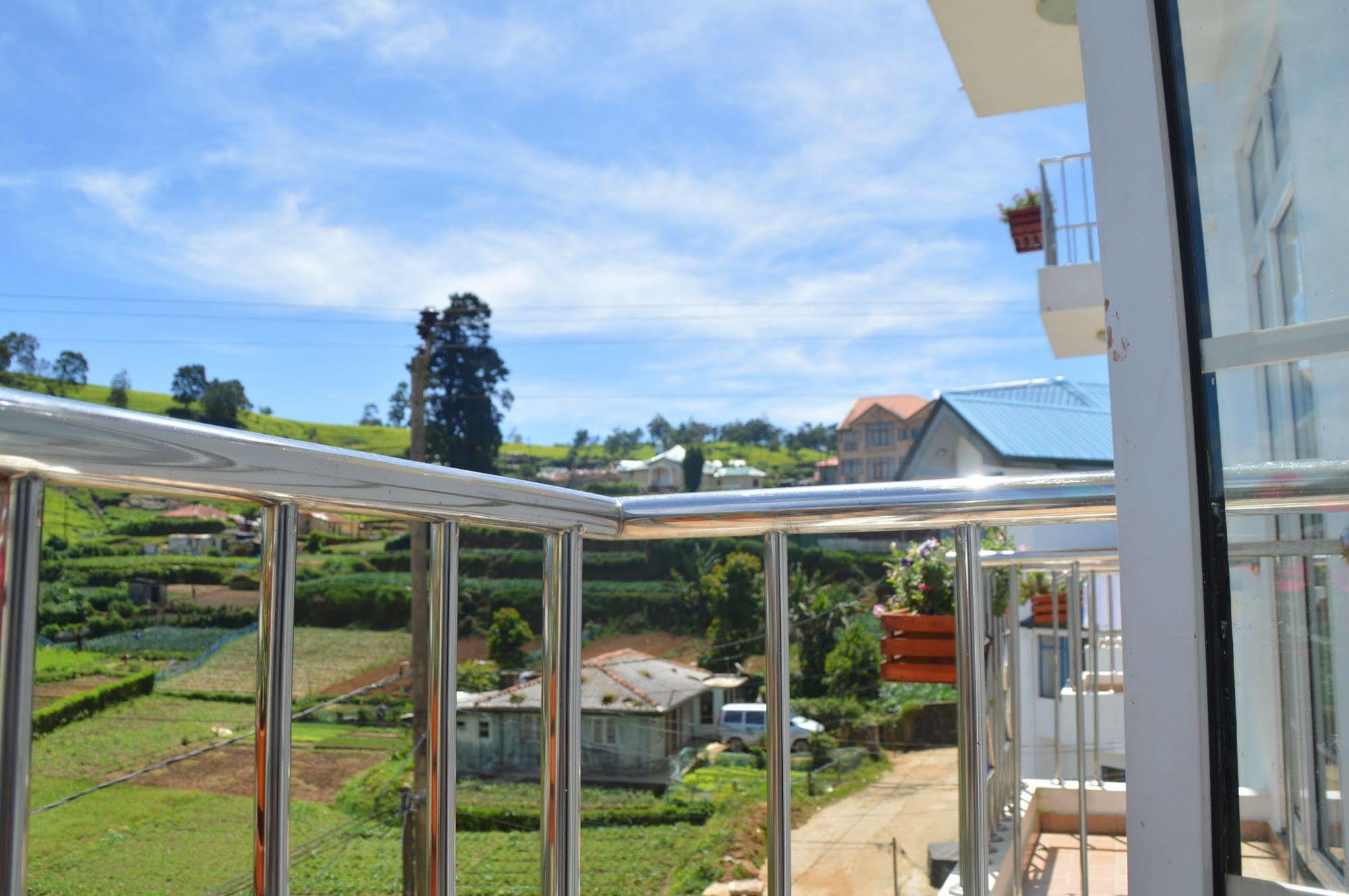 Hotel Royal Hills Nuwara Eliya Extérieur photo